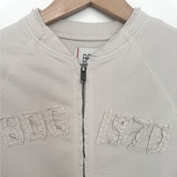 Urban Outfitters BDG 1970 ‘Khai’ Exposed Seam Cropped Sweatshirt Beige Small - Picture 6 of 12